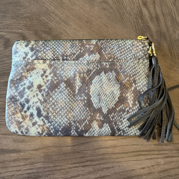 Aimee Kestenberg handbag pouch blue snakeskin vegan leather tassel clutc… - Picture 6 of 9